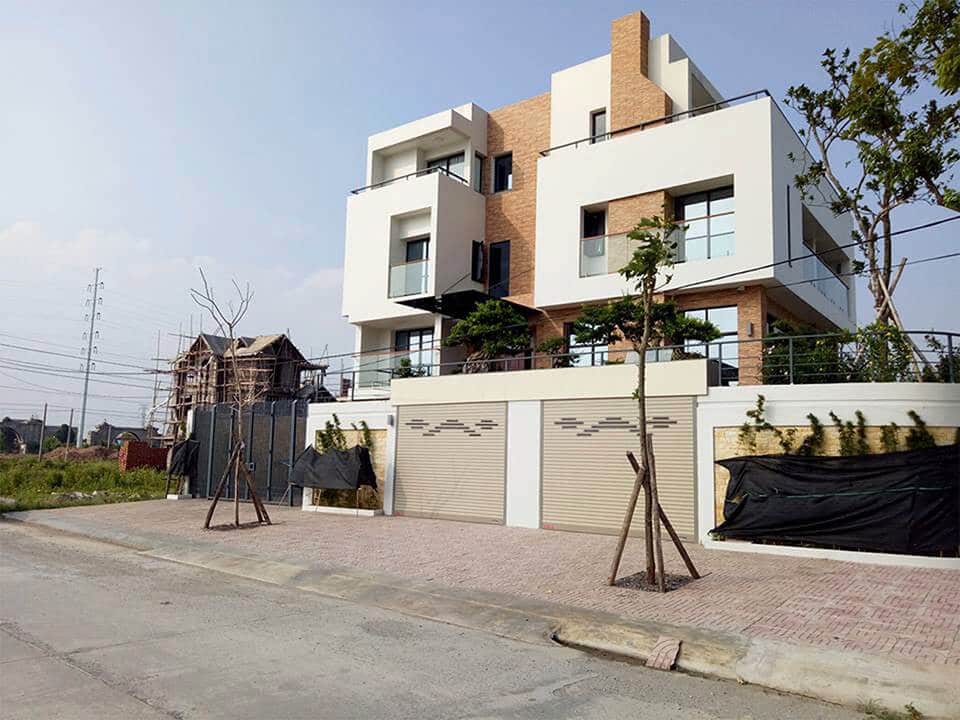 Mẫu cửa cuốn tấm liền