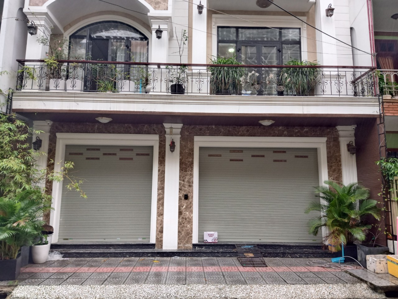 Mẫu cửa cuốn Bossdoor