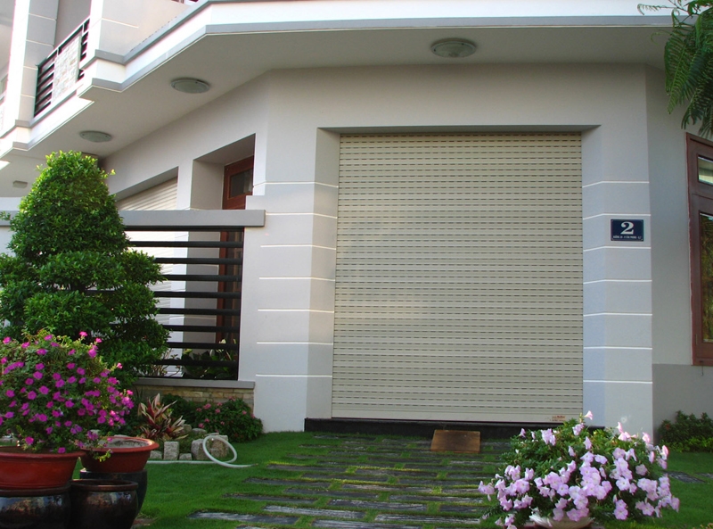 Mẫu cửa cuốn khe thoáng đẹp