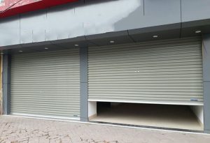 Mẫu cửa cuốn tấm liền cho nhà xưởng