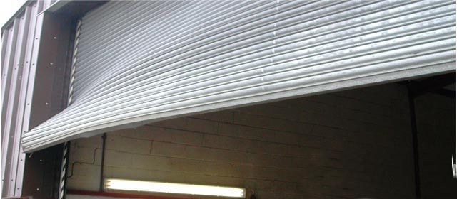 Cửa cuốn bị kẹt